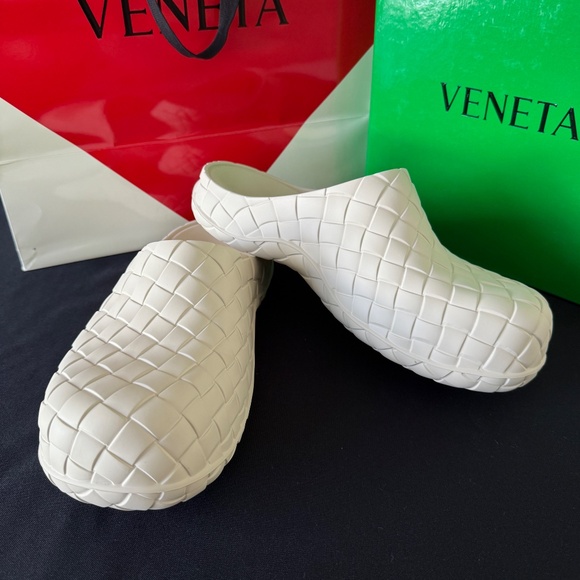 BOTTEGA VENETA 741339 Beebee White Rubber Sandals Clogs, Size 41 - Picture 7 of 8